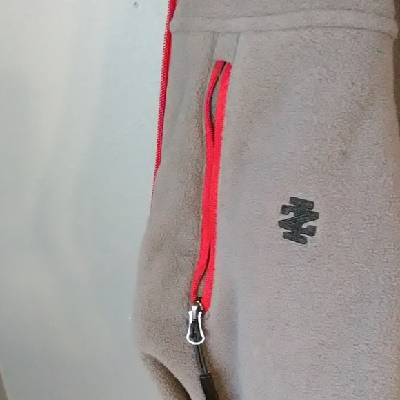 ⏳ ❄️ IZOD Black Gray Reversible Vest  Size M - Picture 4 of 6